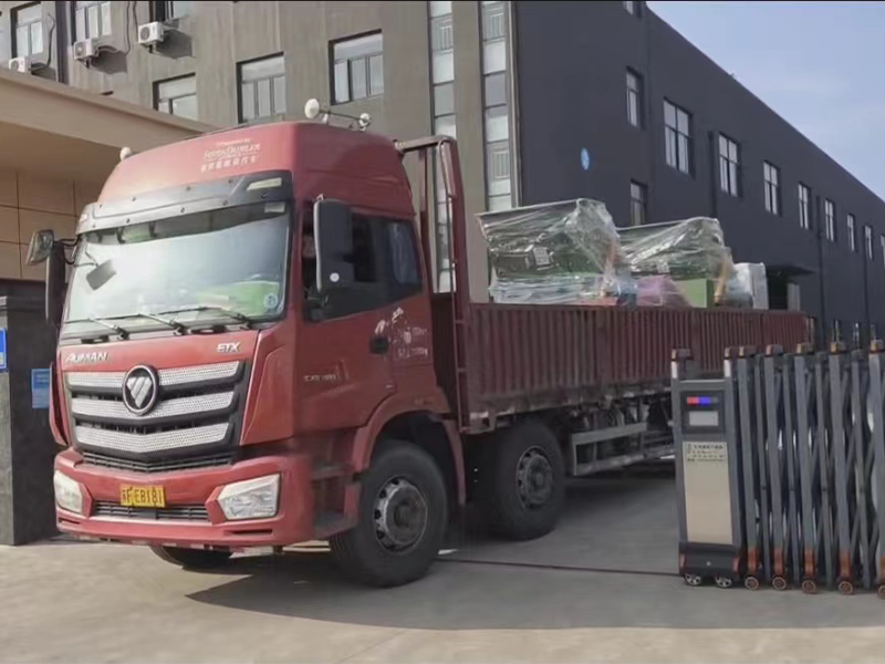 PC4012一90粗粉磨粉机成功发货至云南 - PC4012一90粗粉磨粉机（images 1）