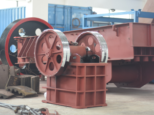 顎式破碎機(jī)運(yùn)行時破碎腔有劇烈撞擊事件